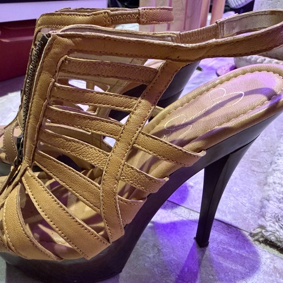 Jessica Simpson Nude Platform Heels Strappy Zip Back Size 6 - Picture 3 of 8